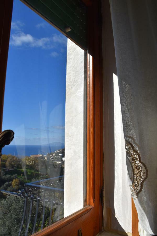 Casa Dei Limoni Apartment Massa Lubrense Exterior photo